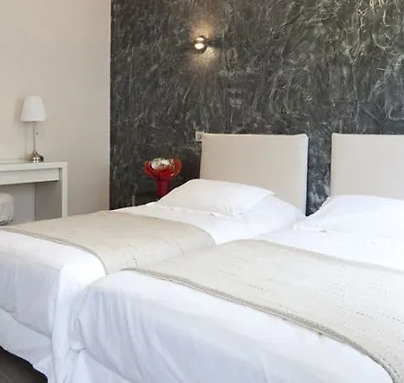 Sofia Hotel 2*