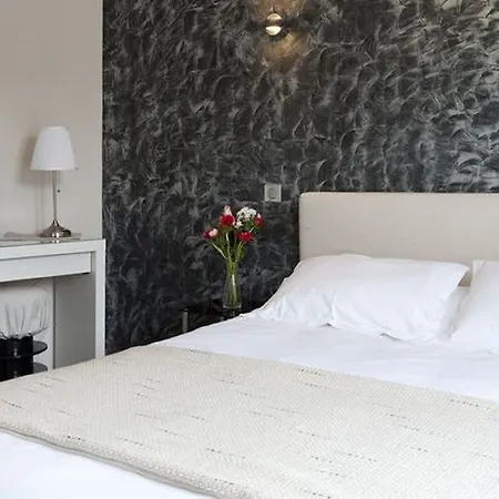 Sofia Hotel 2*
